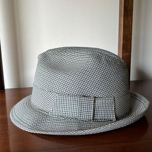 Vintage houndstooth fedora